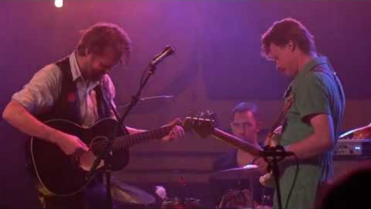 Hiss Golden Messenger - When the Wall Comes Down