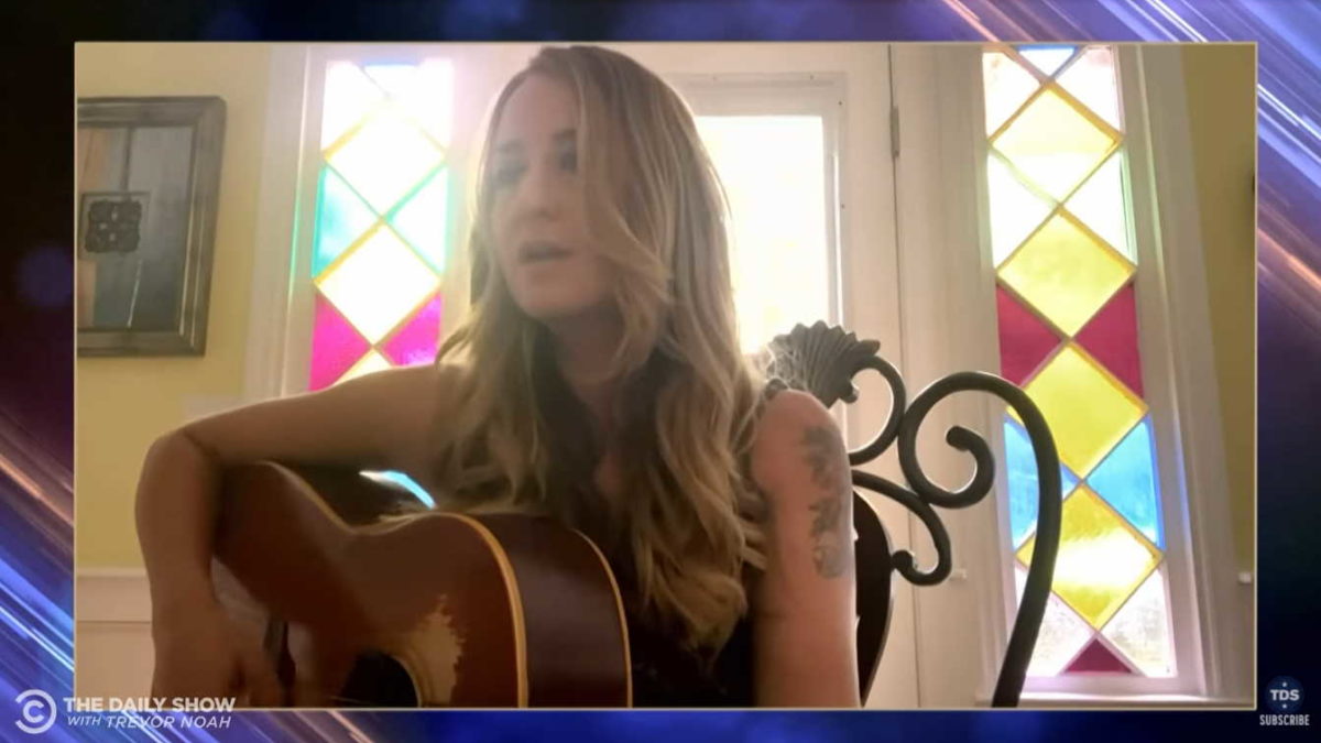 Margo Price Covers ‘WAP’ On ‘The Daily Show’