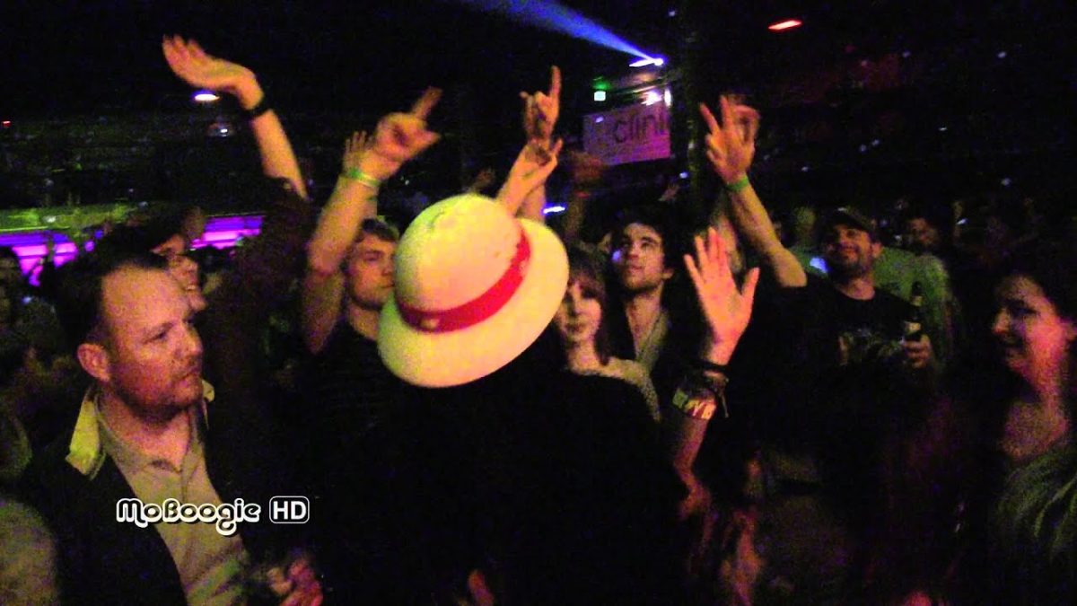 SEE-I (from Thievery Corporation) - Bulletproof - live @ Cervantes