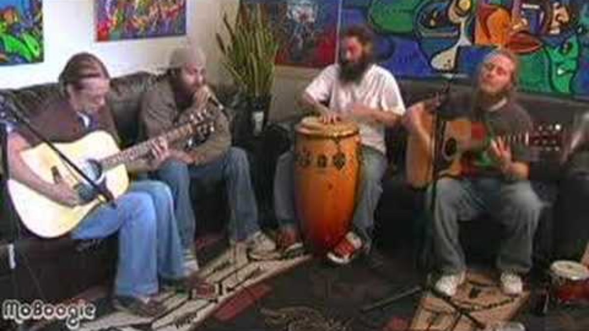 JOSH HEINRICHS with Jah Roots "Home" acoustic at the MoBoogie Loft 4-26-08