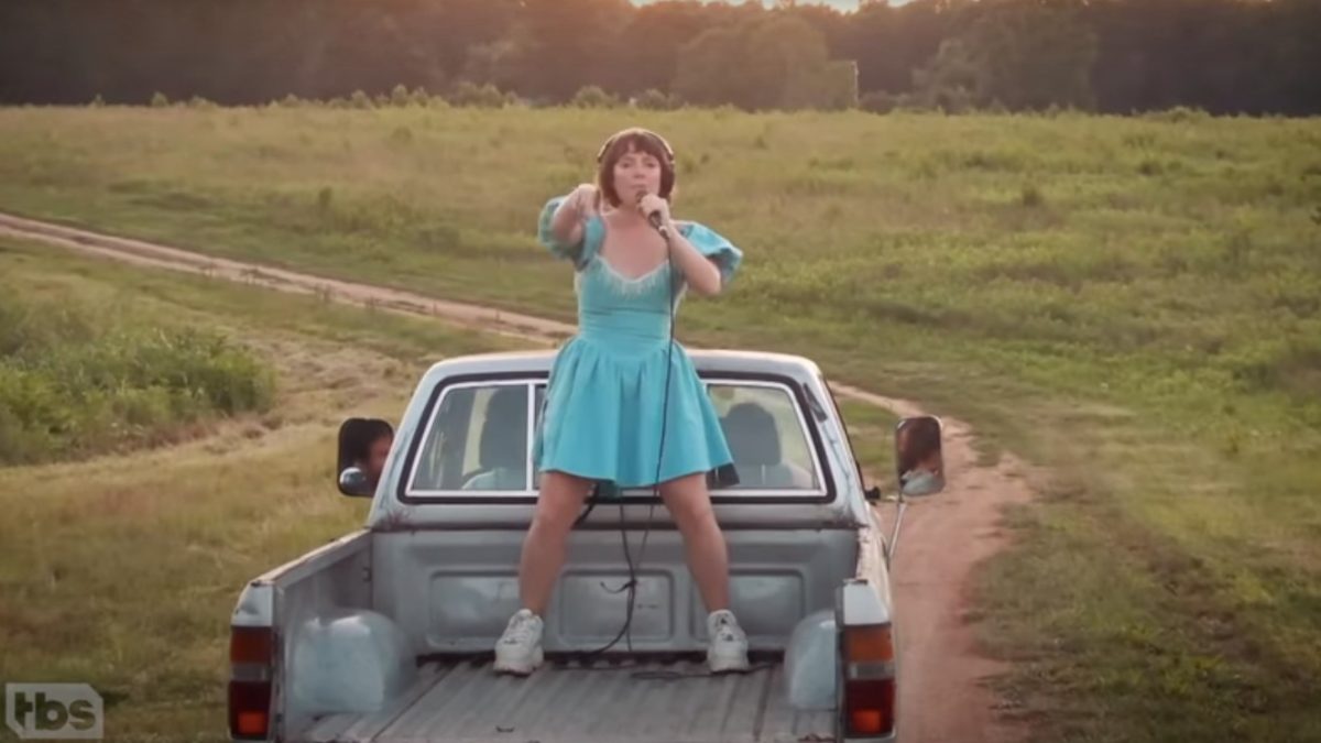 Sylvan Esso Performs ‘Ferris Wheel’ On ‘Full Frontal With Samantha Bee’