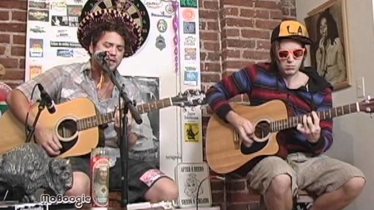 THE B FOUNDATION "Rincon" - stripped down session @ the MoBoogie Loft