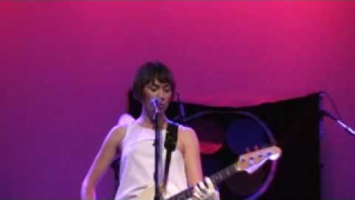 The Bird And The Bee - Polite Dance Song - 10.01.08