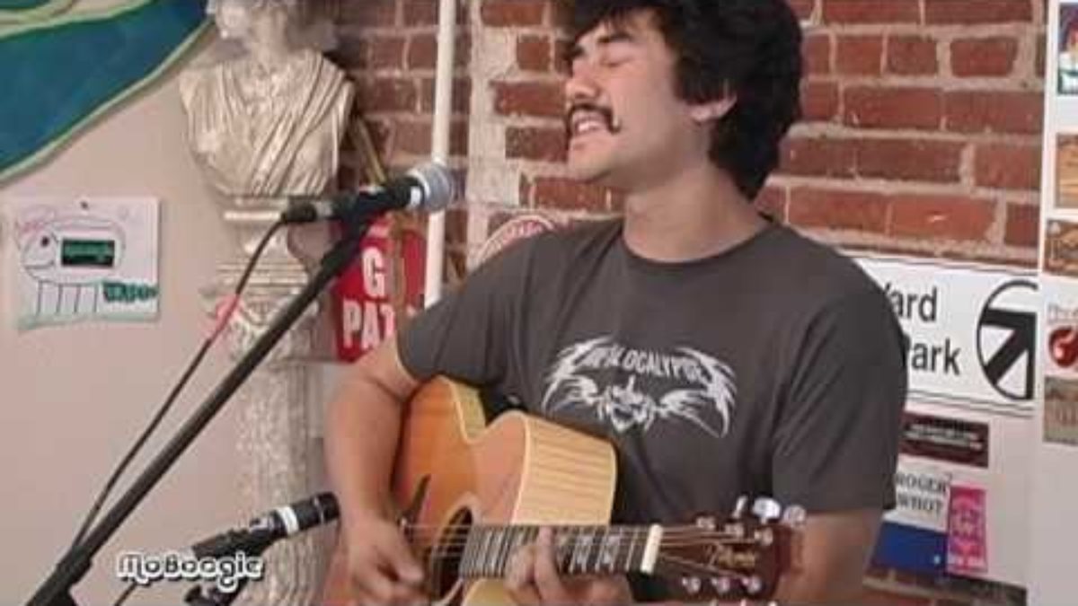 THE EXPENDABLES - GEOFF WEERS "Dance Girl Dance" (acoustic)