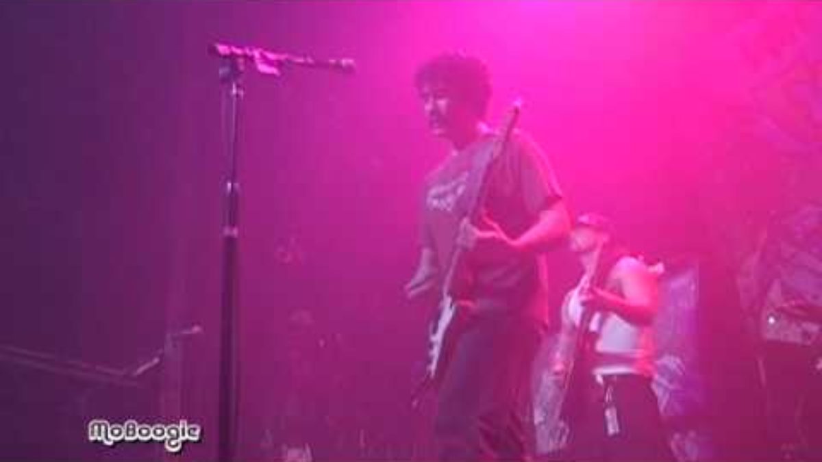 THE EXPENDABLES "Positive Mind" - live @ The Gothic