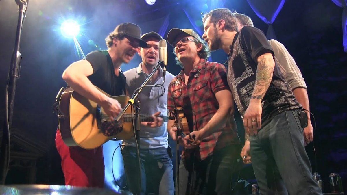THE INFAMOUS STRINGDUSTERS - Let It Go - live @ The Ogden