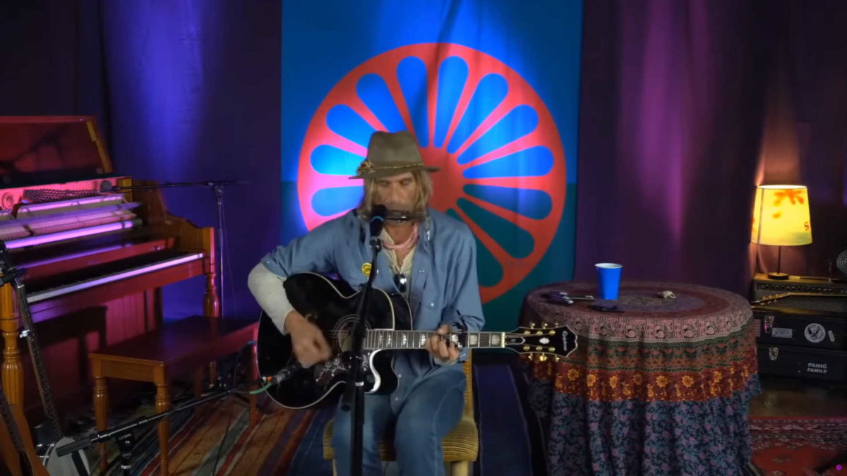 Todd Snider Covers Grateful Dead’s ‘Franklin’s Tower’