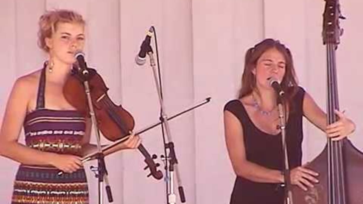 The Biscuit Burners "In Tall Buildings" 7/21/07 Grey Fox Bluegrass Festival E Ancramdale, NY