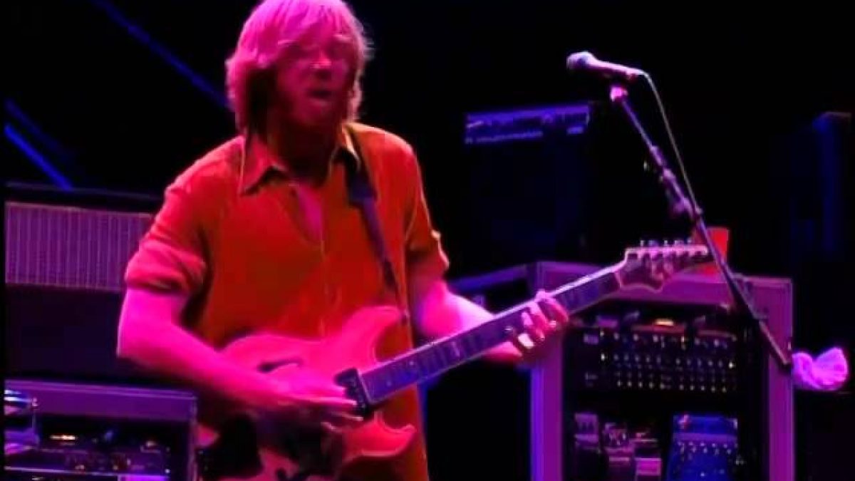 2.12 Weekapaug Groove - 1996-08-16 | The Clifford Ball, Platsburgh, NY