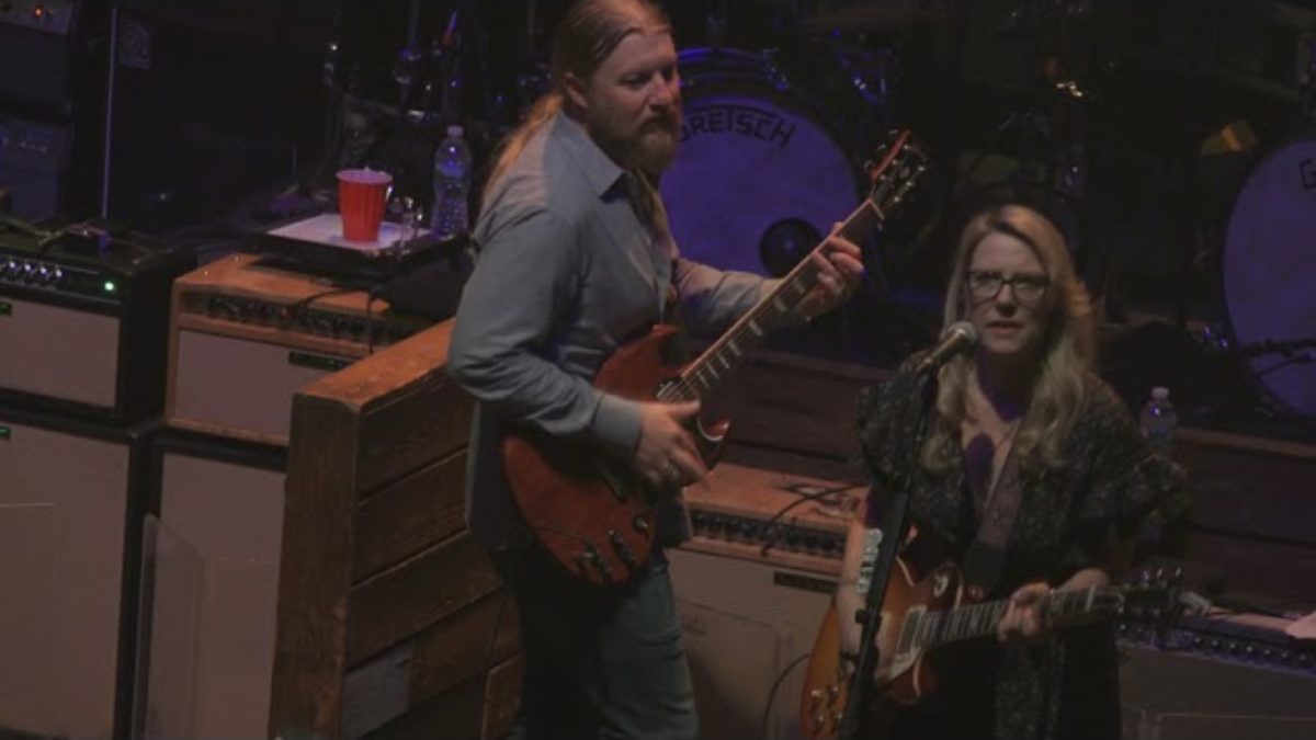 Tedeschi Trucks Band, "Sing A Simple Song ~ Want To Take You Higher,'" Boston, MA 11/29/2018 4K