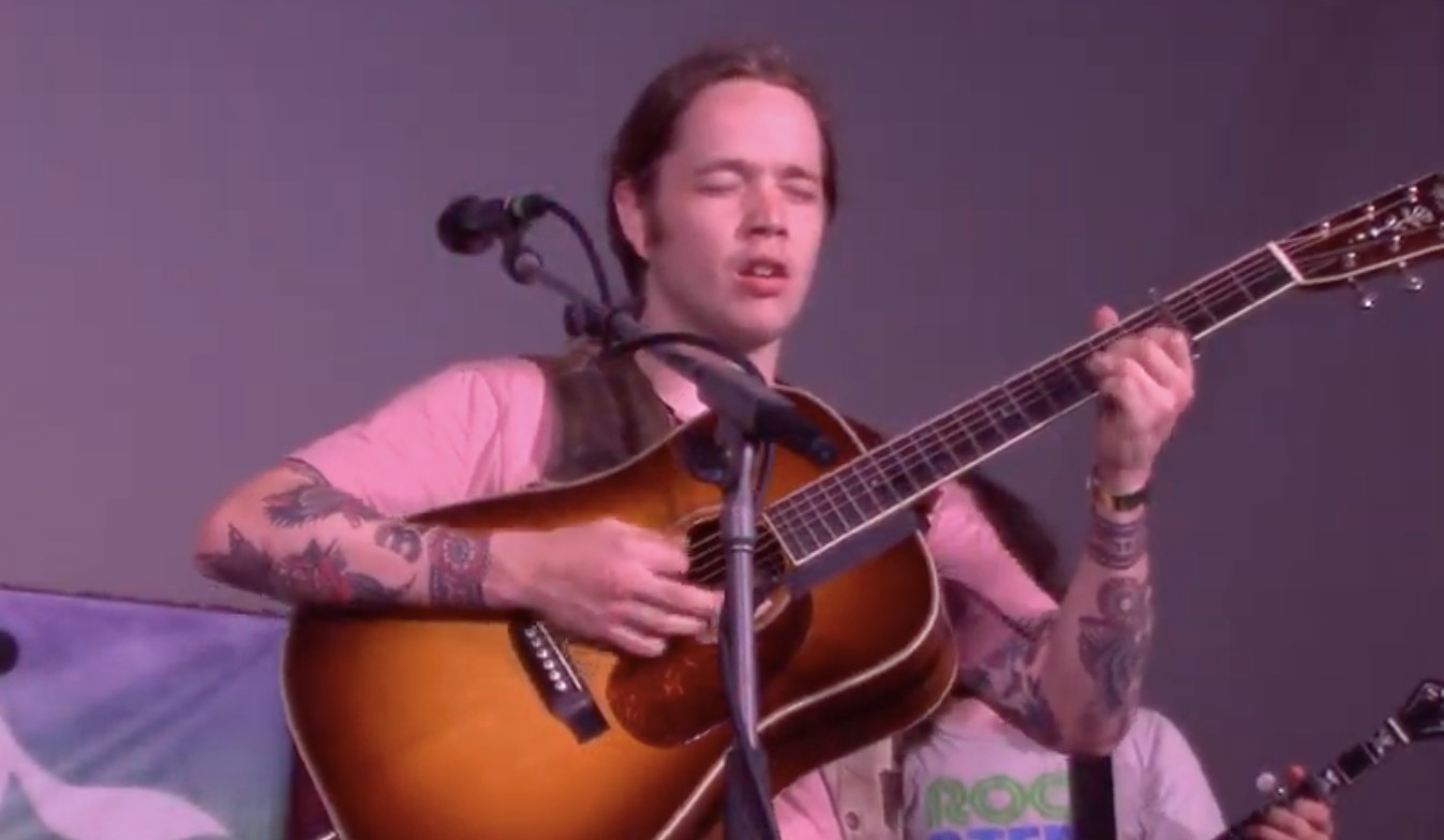 Billy Strings Jams ‘Turmoil & Tinfoil’ Into 'Spinning' At Grey Fox 2019