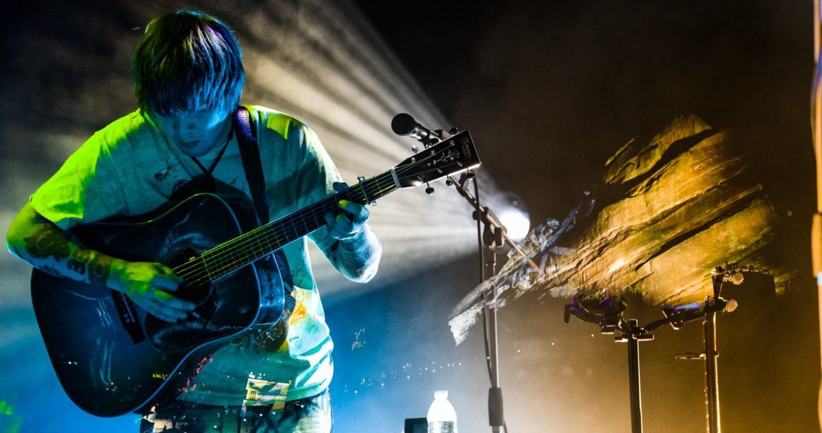 Bily Strings Red Rocks headline debut