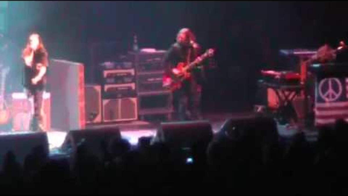 Black Moon Jam - Black Moon Creeping - live - The Black Crowes