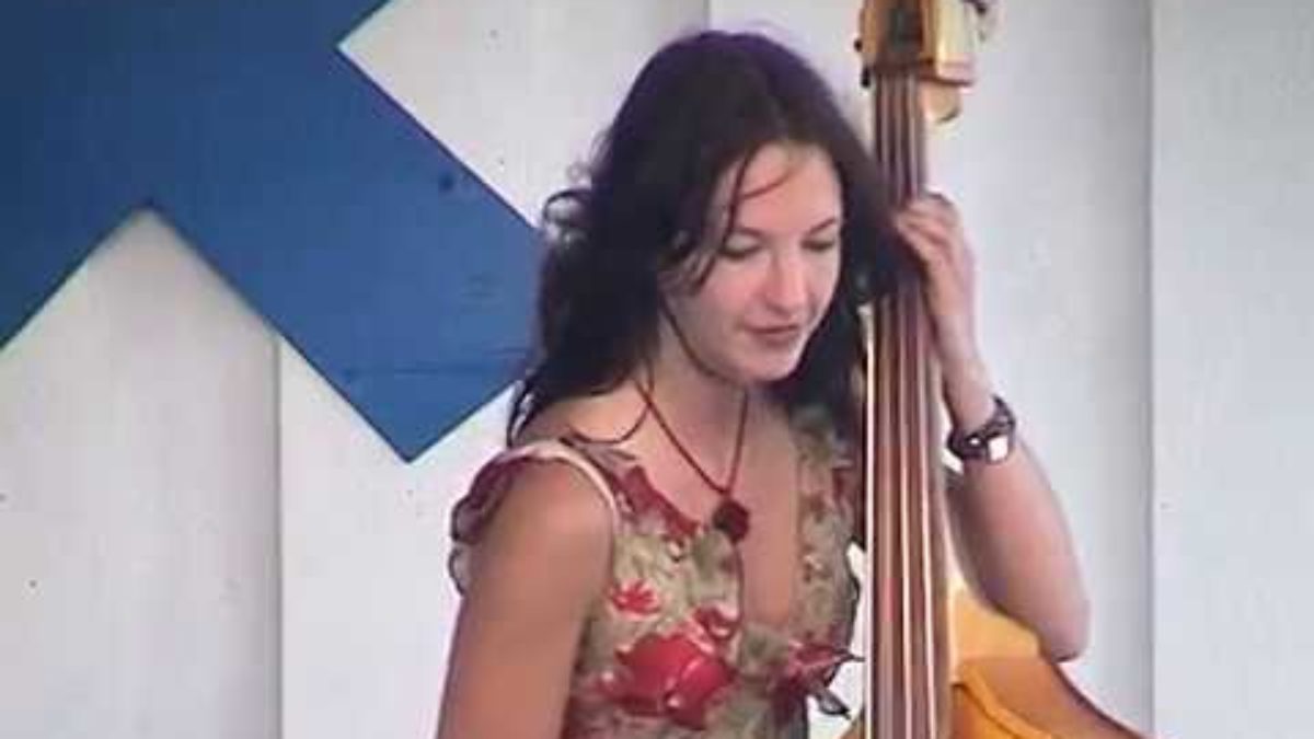 Darol Anger's Republic of Strings with Sharon Gilchrist 7/16/05 "Old Dangerfield" Grey Fox