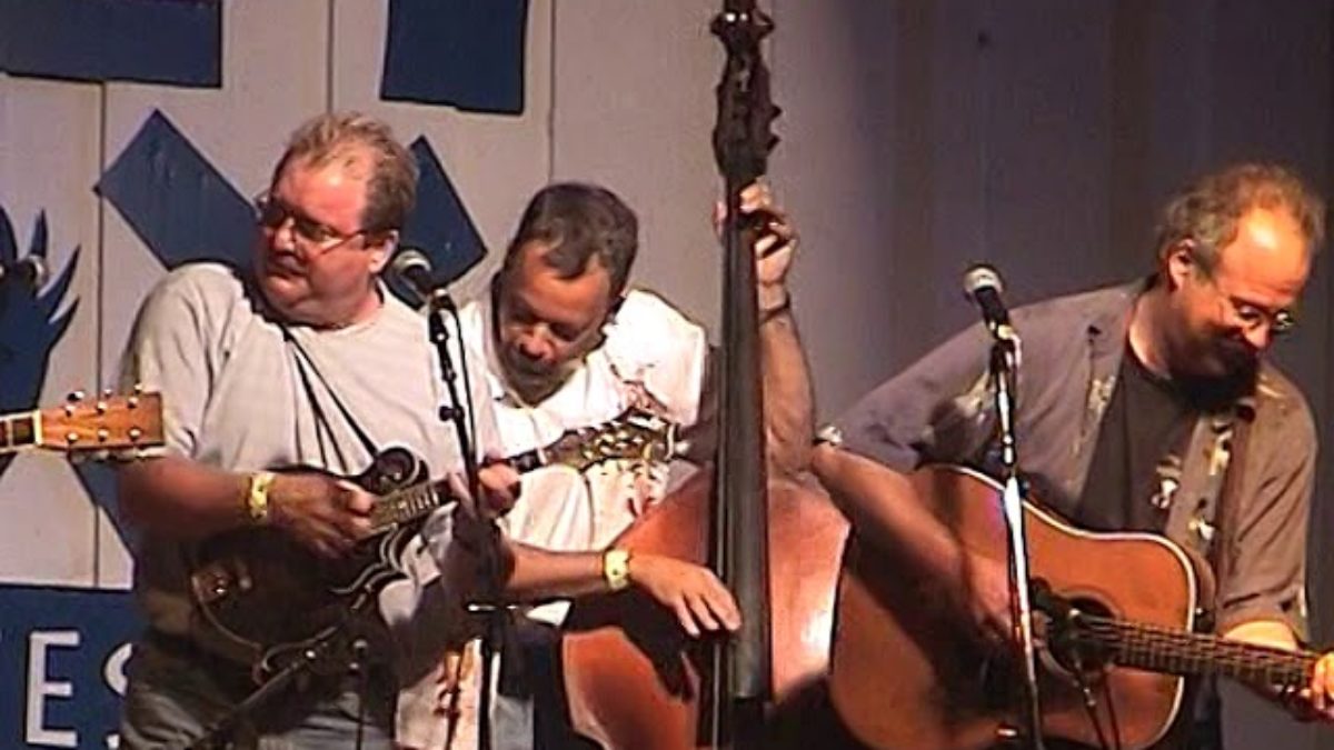 The Seldom Scene with Chris Eldridge 7/20/02 "Breaking New Ground" Grey Fox Bluegrass Festival