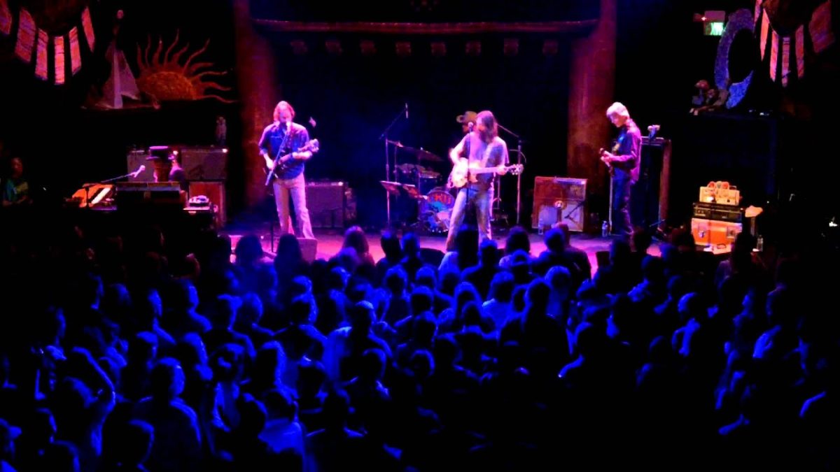Chris Robinson Brotherhood - Crash on the Levee