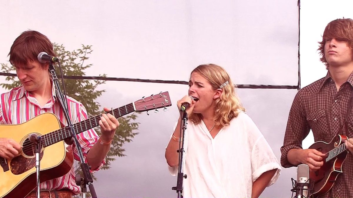 Noam Pikelney and Friends "Bob McKinney" 7/20/12 Grey Fox Bluegrass Festival Oak Hill, NY