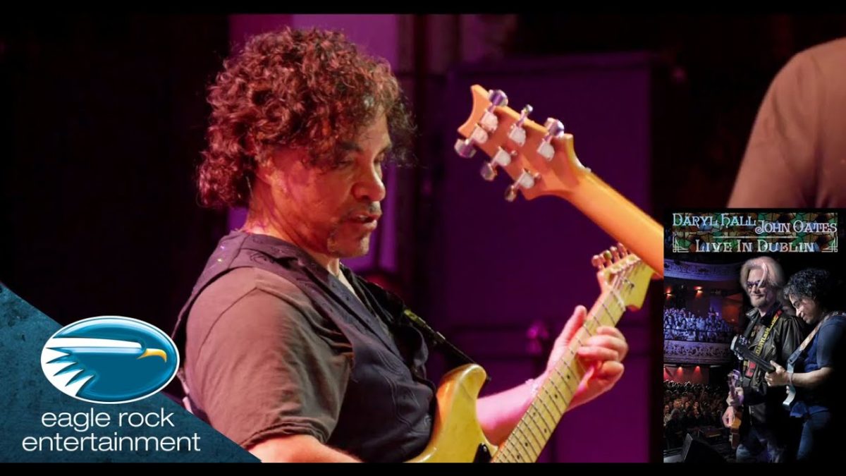 Daryl Hall & John Oates - Rich Girl (Live In Dublin)