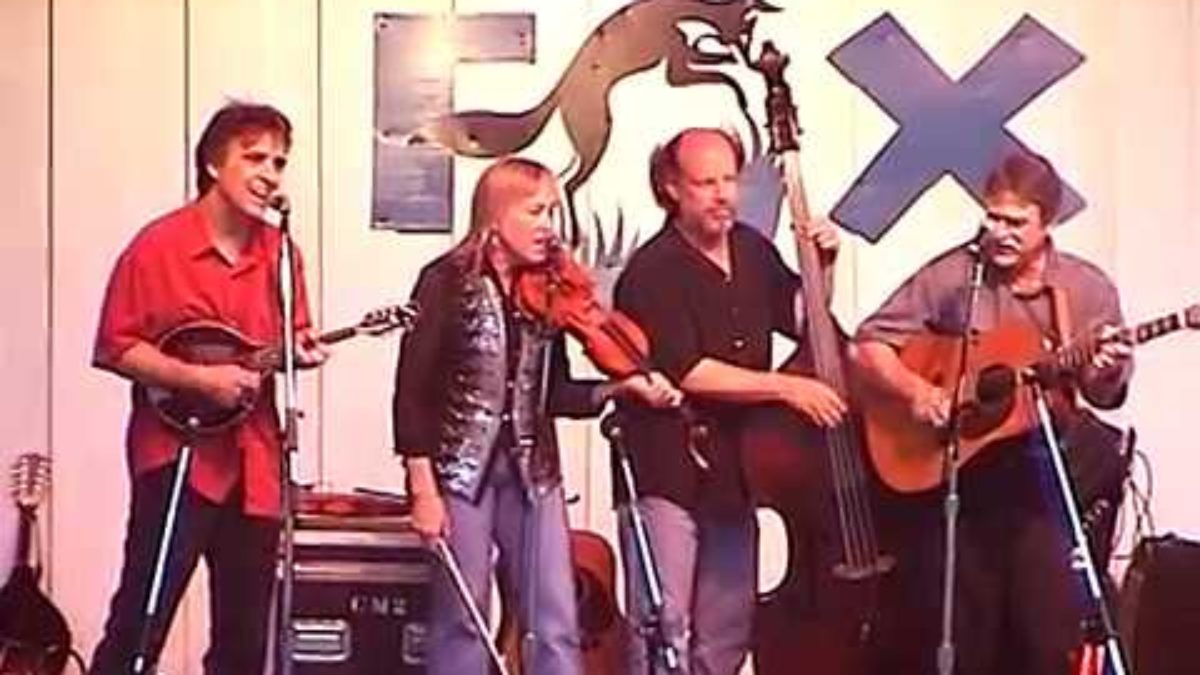 Lauri Lewis and the Guest House Band 7/16/05 "Willie Poor Boy" Grey Fox Bluegrass Festival