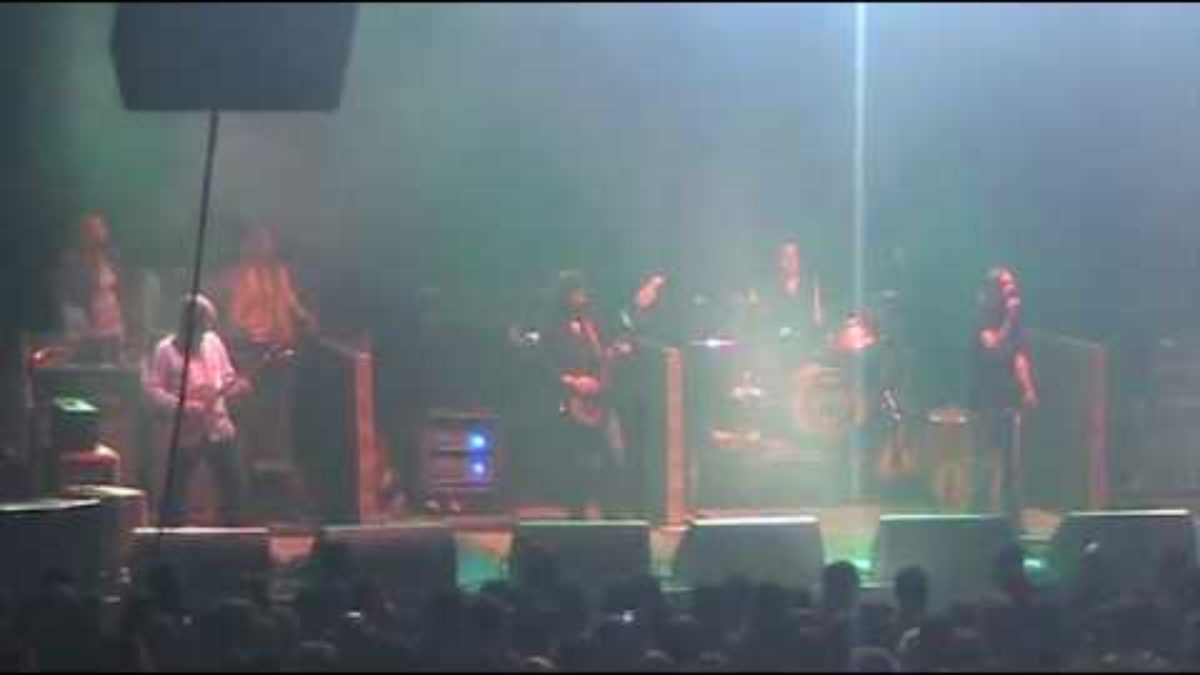 Goodbye Daughters Of The Revolution - live - The Black Crowes