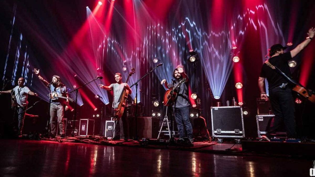 Greensky Bluegrass Announces ‘The Leap Year Sessions: Volume One’ Live Album & Shares 'Windshield': Exclusive Premiere
