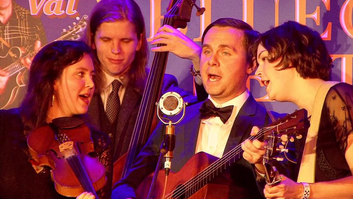 Bill and the Belles "Pal of Mine" 2/18/17 Joe Val Bluegrass Festival Framingham, MA