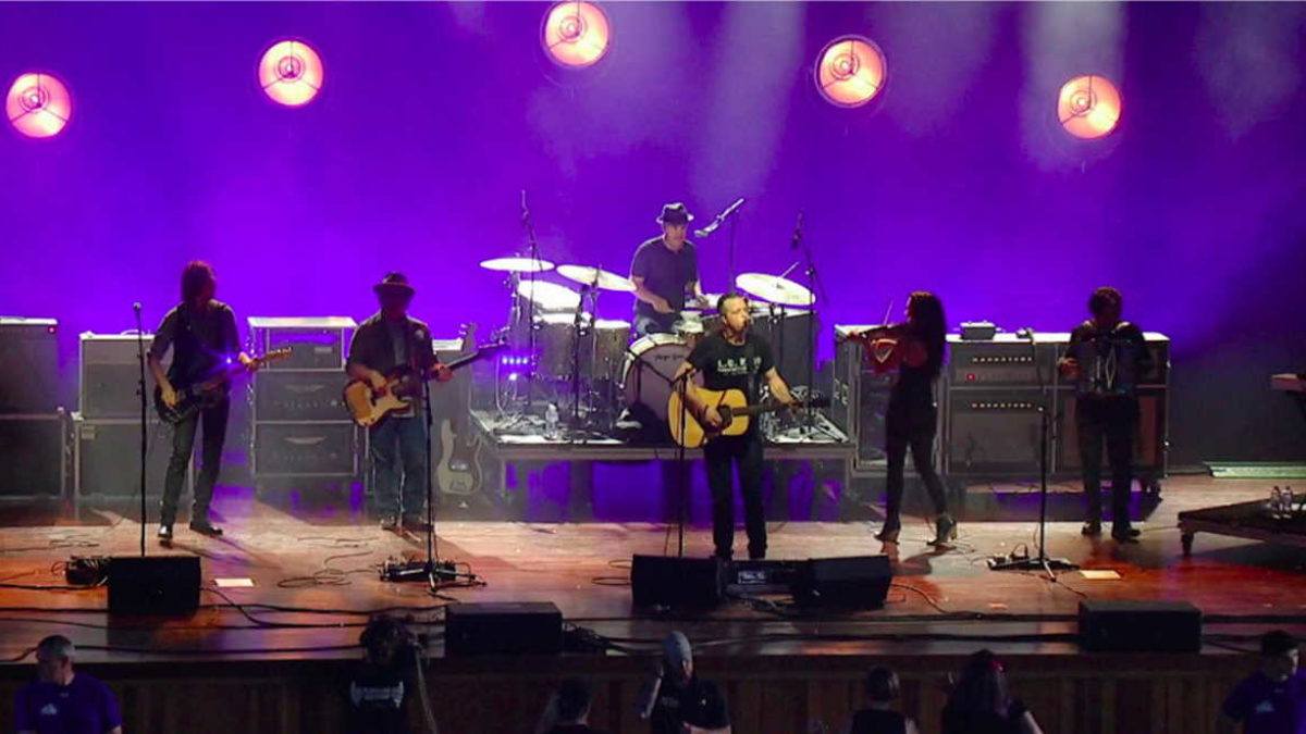 Jason Isbell & The 400 Unit Releases Merriweather Post Pavilion 2016 Live Album