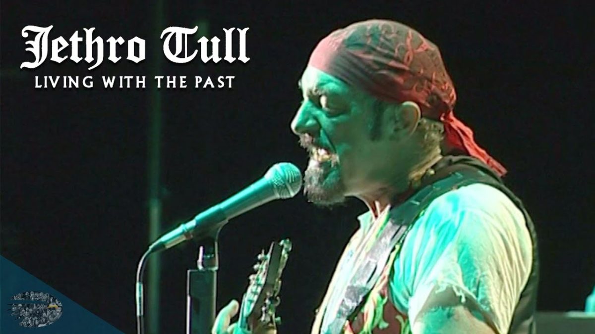 Jethro Tull - Jack In The Green (Living With The Past)