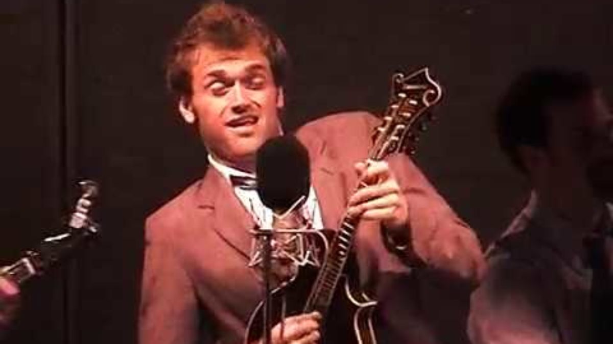 Chris Thile and How To Grow A Band From The Ground "Speed Bump" 6/2/07 Preston, CT