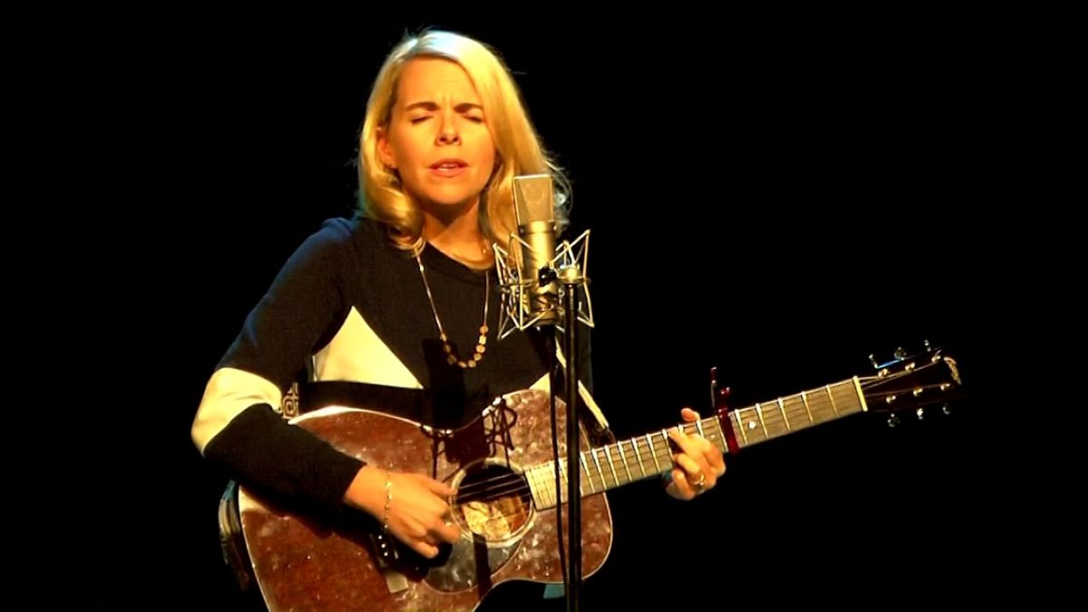 Aoife O'Donovan "Porch Light" 3/23/17 Shea Theater Arts Center Turners Falls, MA