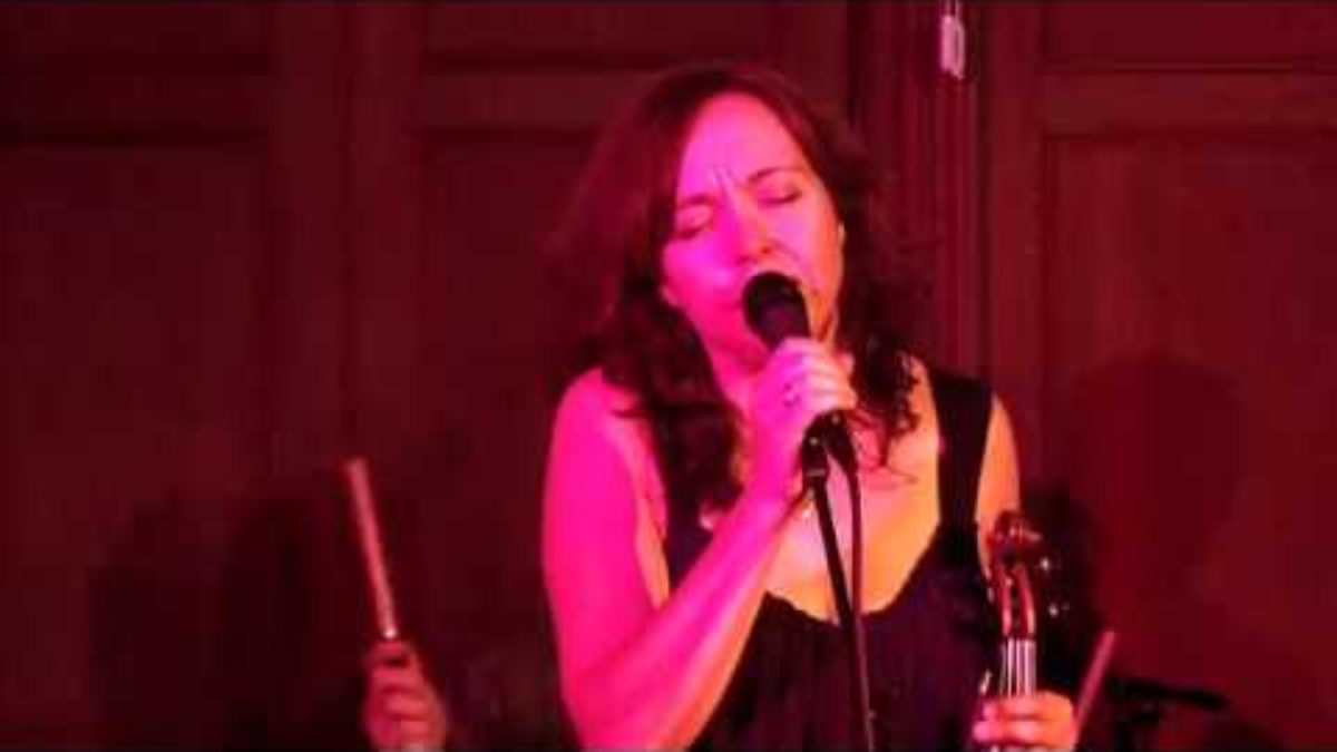 The Mammals featuring Mike and Ruthy "Rock On Little Jane" 10/20/17 Peterborugh, NH