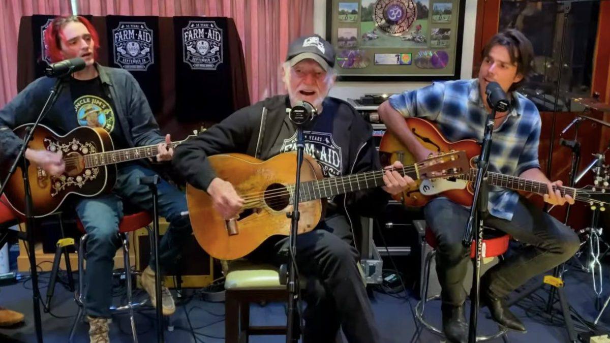 Dave Matthews, Neil Young, Willie Nelson & More Perform At Farm Aid 2020