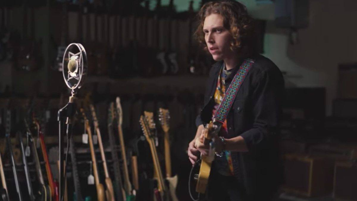 Daniel Donato Covers Johnny Cash At Carter Vintage Guitars
