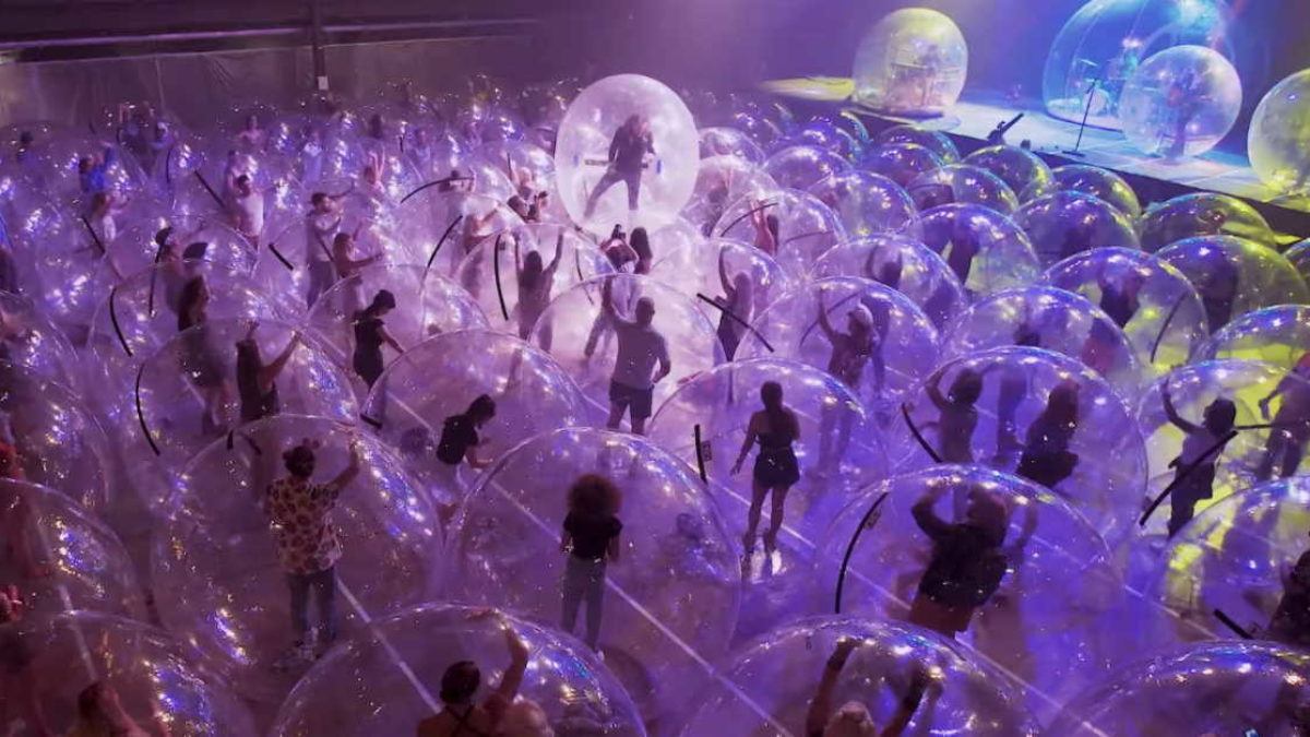 [UPDATED] The Flaming Lips Announce Space Bubble Concert In Oklahoma City
