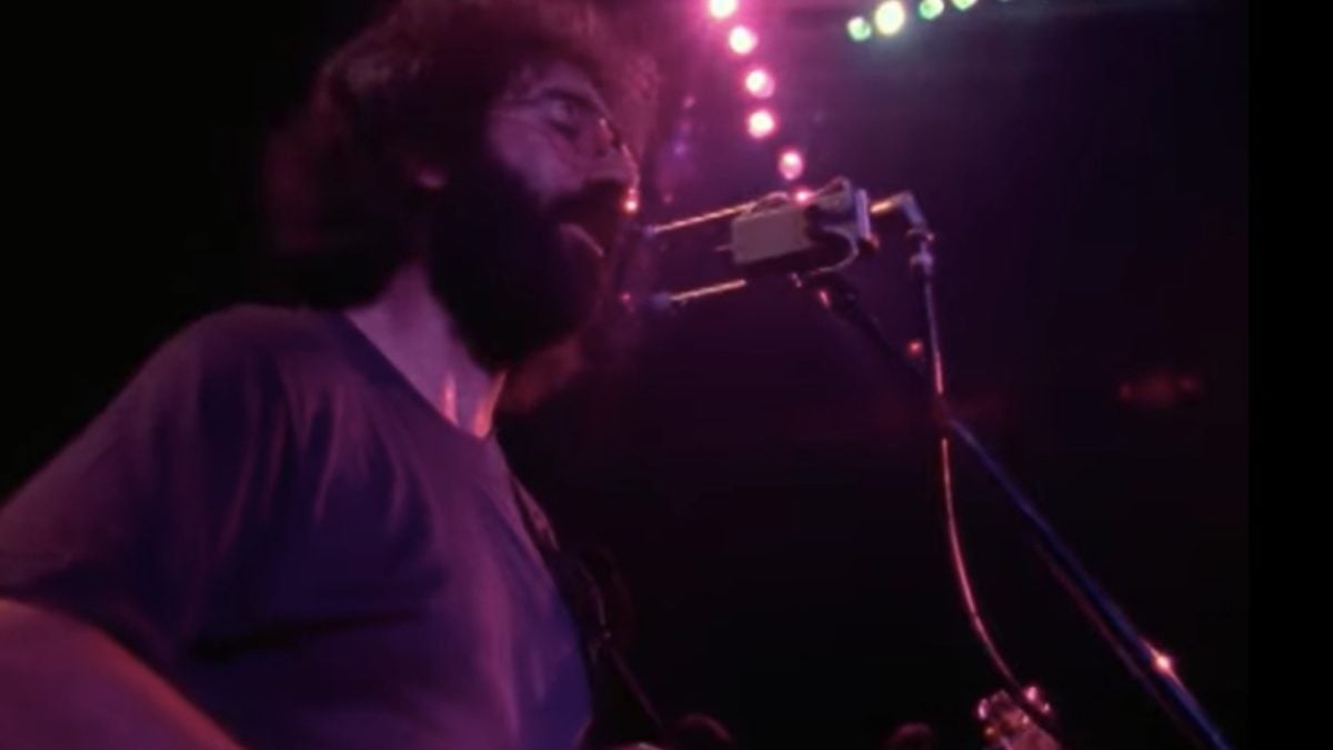 Full Show Audio: Grateful Dead Debuts 'Eyes Of The World' & More On This Date In 1973