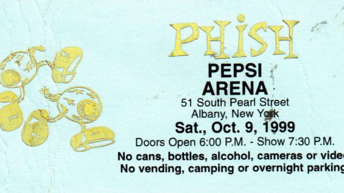 Phish Plays 20-Minute 1st Set 'Ghost' In Albany On Fall Tour 1999