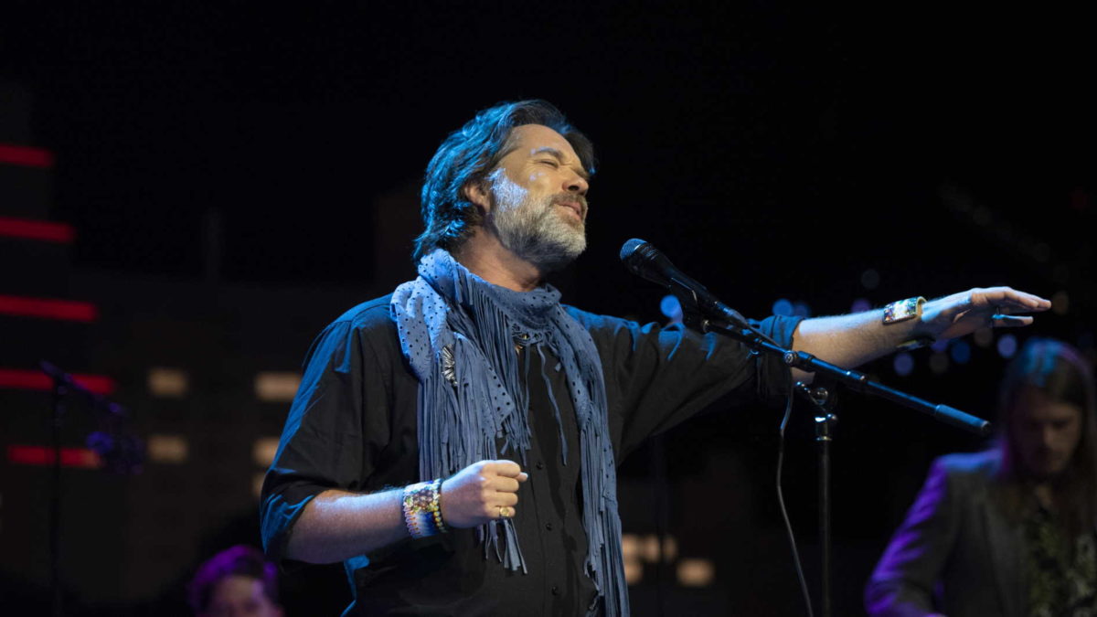 Rufus Wainwright Performs ‘Peaceful Afternoon’ For ‘Austin City Limits’: Exclusive Video Premiere