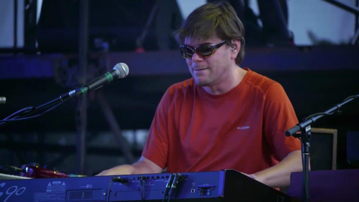 The String Cheese Incident Covers Billy Joe Shaver’s ‘Honky Tonk Heroes’ In 2013: Pro-Shot Video
