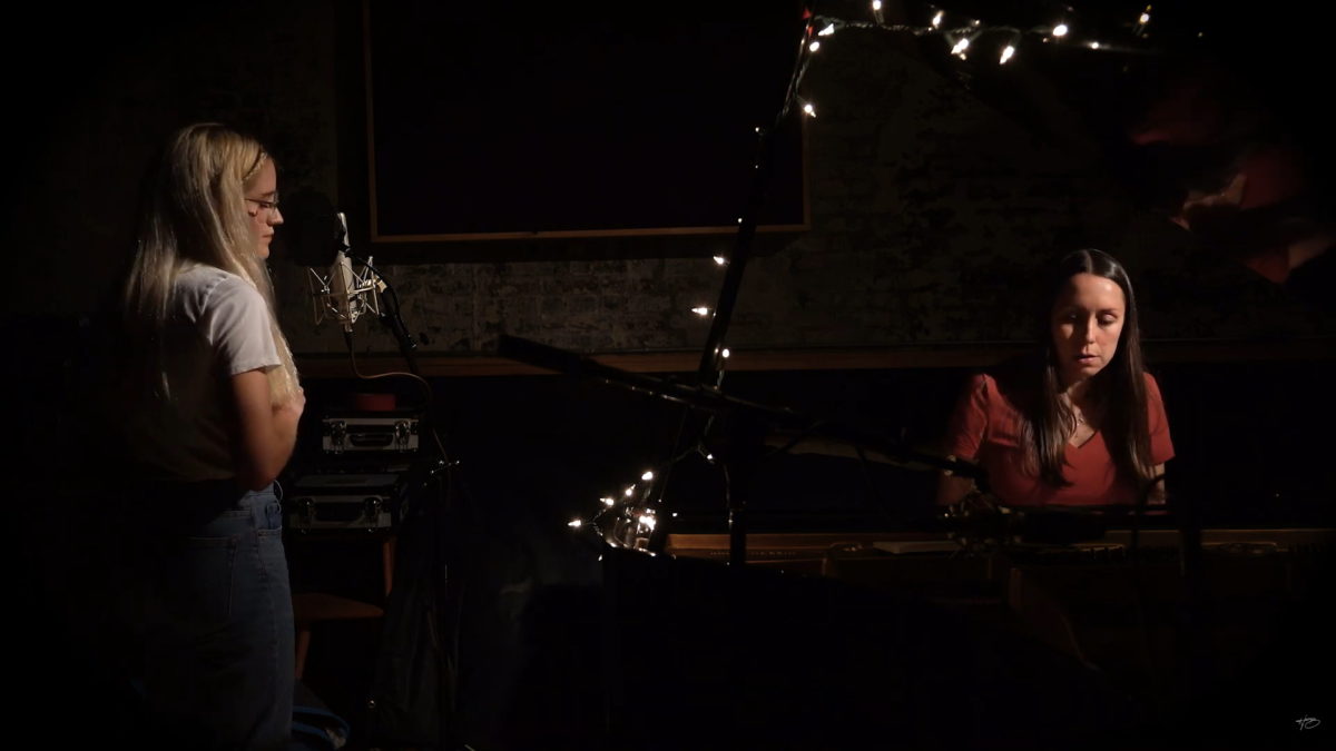 Holly Bowling & Raina Mullen Cover Bonnie Raitt