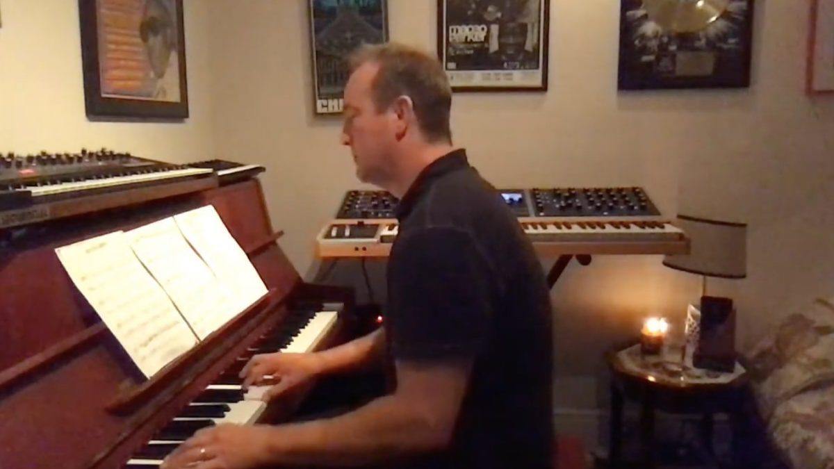 Umphrey’s McGee’s Joel Cummins Covers Pink Floyd, Miles Davis, Elton John & More On ‘Friday Night Keys’