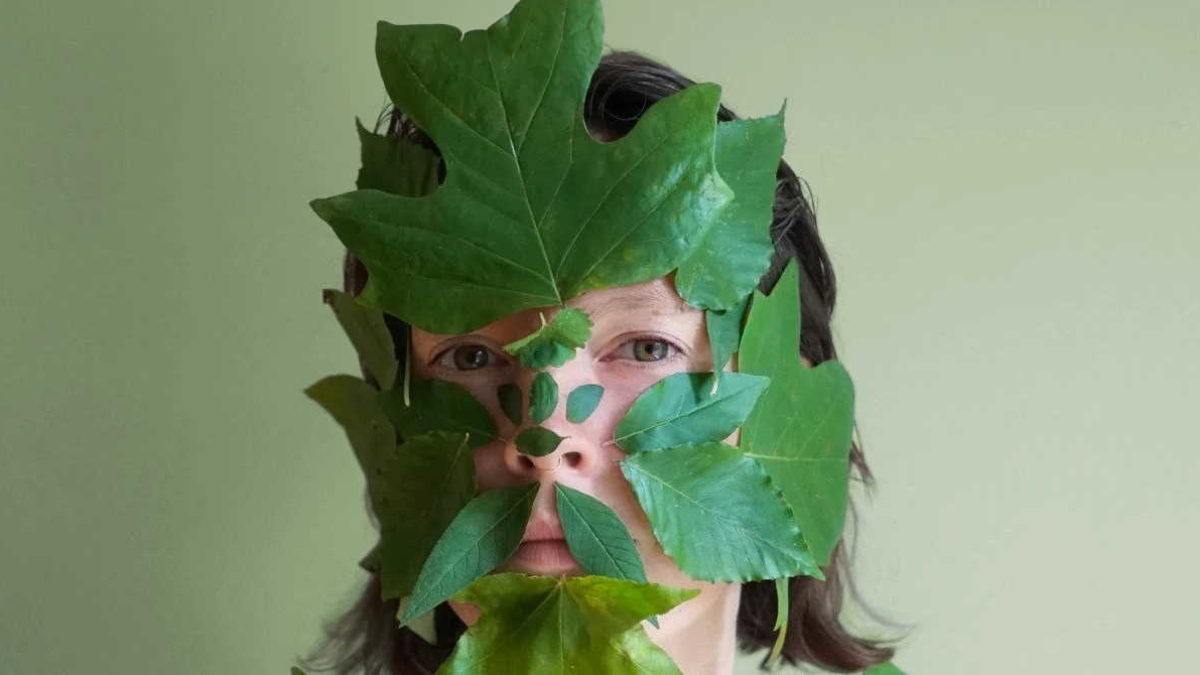 Mountain Man Covers ‘Greensleeves’