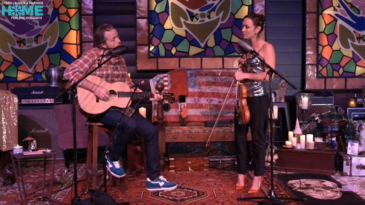Watch Amanda Shires & Jason Isbell Perform For ‘Home For The Holidays 2020’