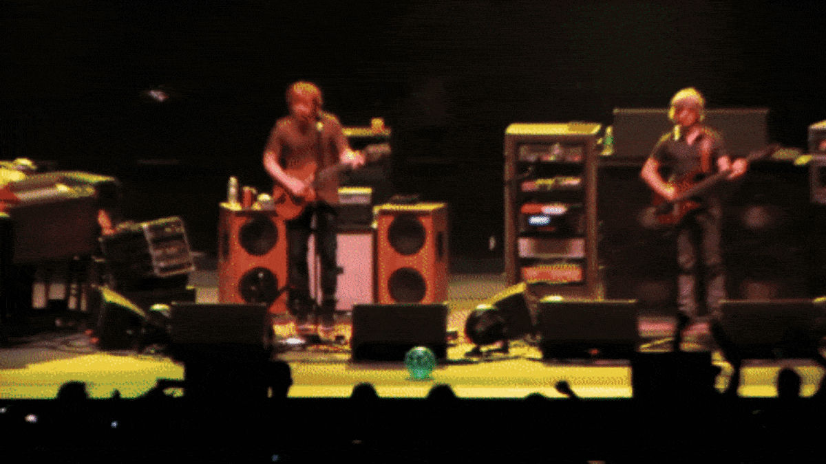 Phish Uncorks Furious 'First Tube' In New York City On Fall Tour 2009