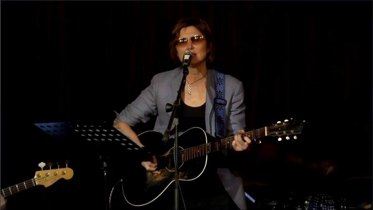 Stay the Folk Home with Annie Keating