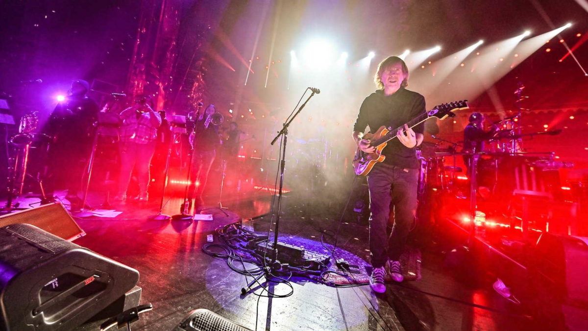 Trey Anastasio Band Performs ‘Mozambique’ At The Beacon Jams: Pro-Shot Video