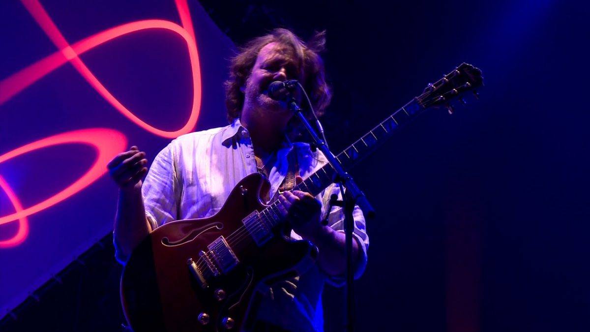 Barstools and Dreamers (Live in Oakland, CA)