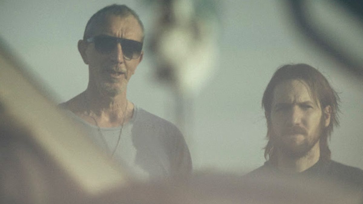 Pino Palladino & Blake Mills Release ‘Just Wrong’ Live Performance Video