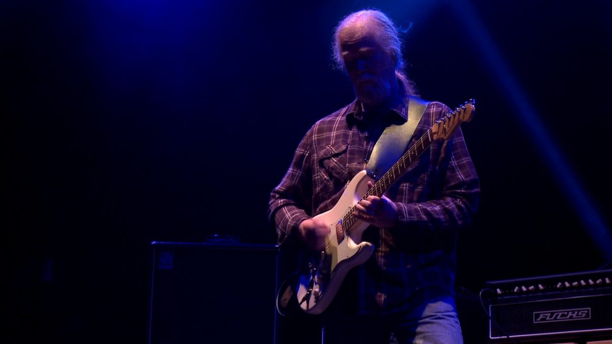 Chainsaw City (Live in Oakland, CA)