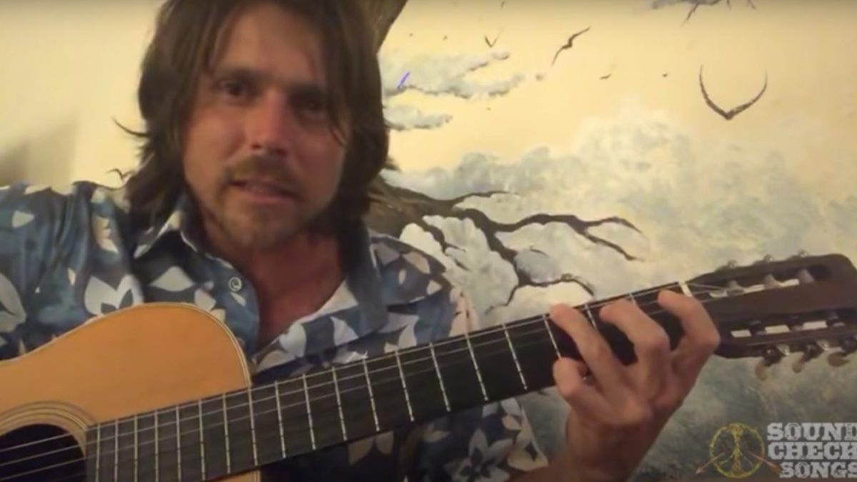 Watch Lukas Nelson Play ‘Set Me Down On A Cloud’ For ‘Soundcheck Songs’ Series