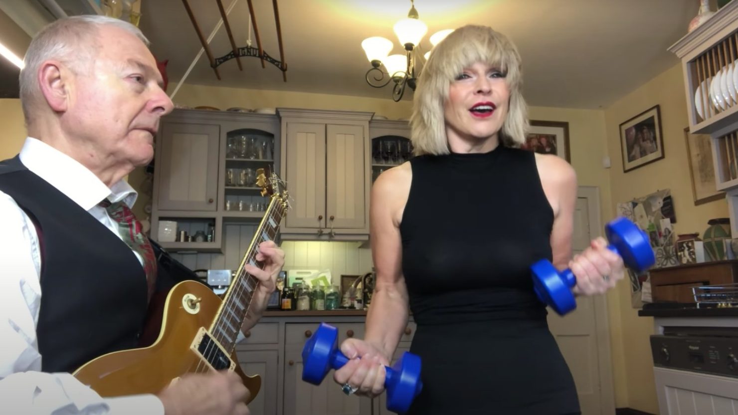 King Crimson S Robert Fripp Wife Toyah Willcox Cover Guns N Roses Welcome To The Jungle King Crimson S Robert Fripp Wife Toyah Willcox Cover Guns N Roses Welcome To The Jungle